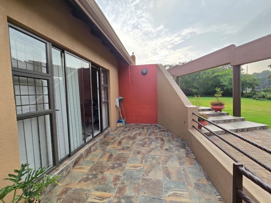 4 Bedroom Property for Sale in Alberante Gauteng