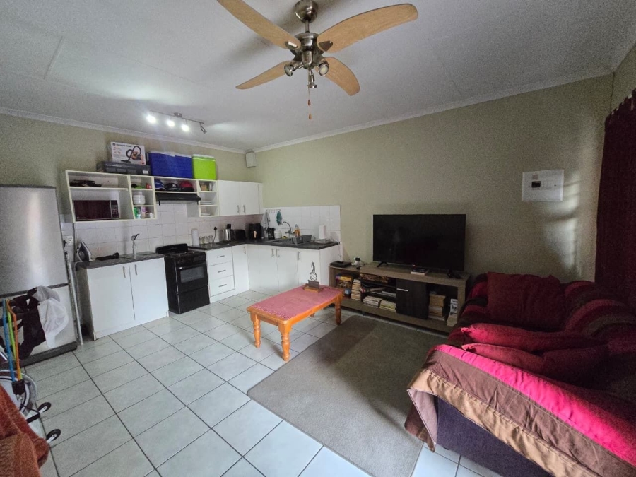 4 Bedroom Property for Sale in Alberante Gauteng