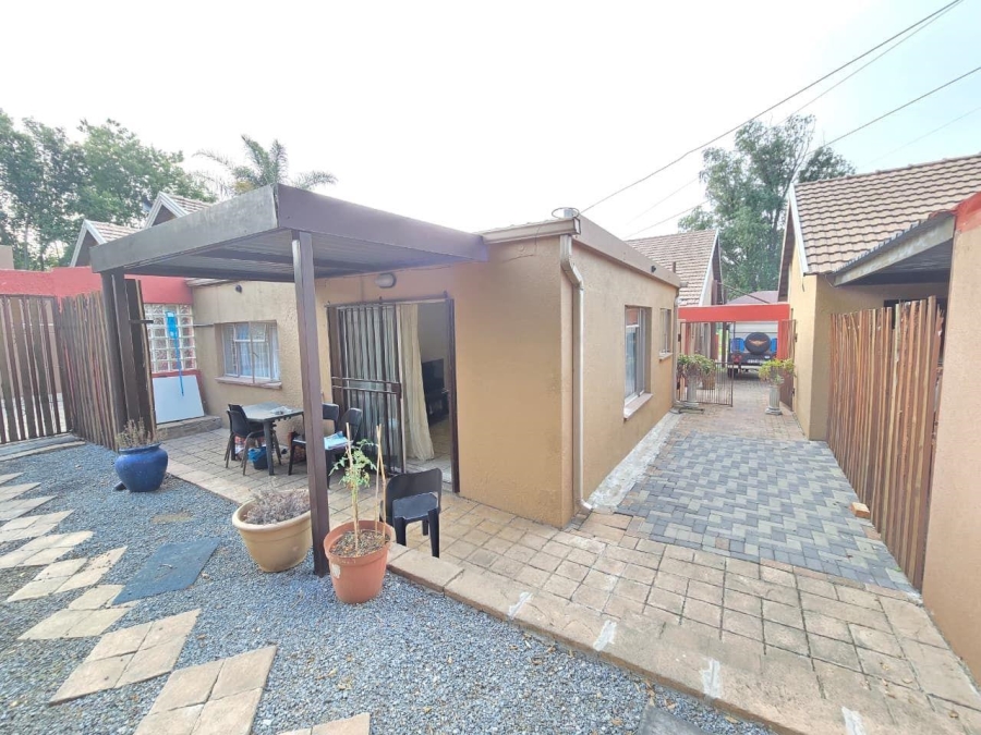 4 Bedroom Property for Sale in Alberante Gauteng