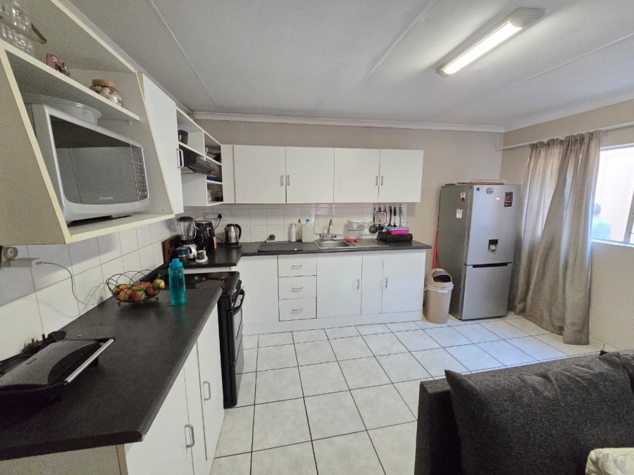 4 Bedroom Property for Sale in Alberante Gauteng