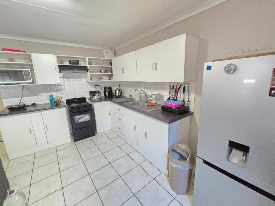 4 Bedroom Property for Sale in Alberante Gauteng