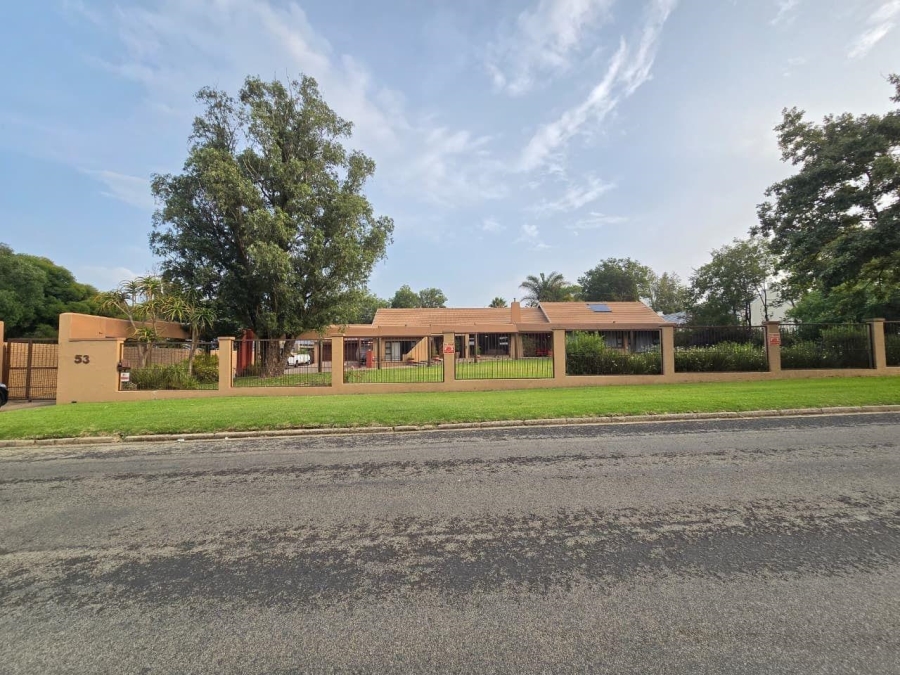 4 Bedroom Property for Sale in Alberante Gauteng