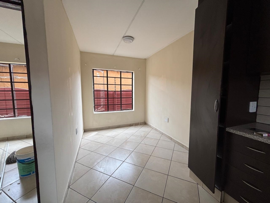2 Bedroom Property for Sale in Kempton Park Gauteng