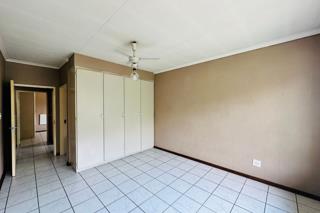 2 Bedroom Property for Sale in Verwoerdpark Gauteng