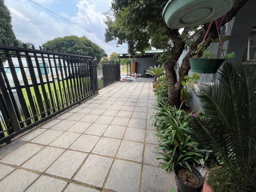 4 Bedroom Property for Sale in Florentia Gauteng