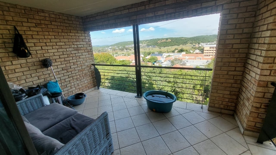 2 Bedroom Property for Sale in Mulbarton Gauteng