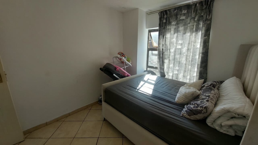 2 Bedroom Property for Sale in Mulbarton Gauteng