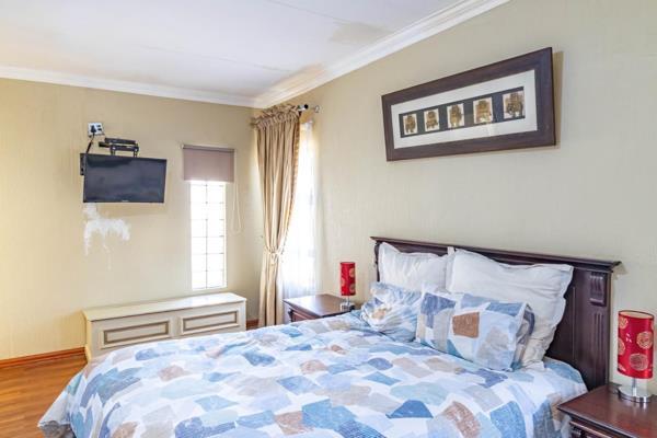 3 Bedroom Property for Sale in Mulbarton Gauteng