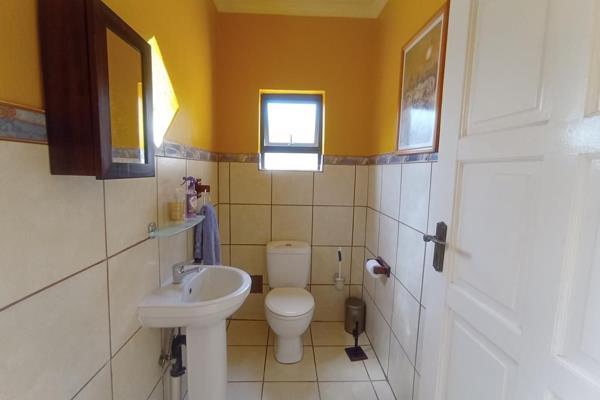3 Bedroom Property for Sale in Mulbarton Gauteng