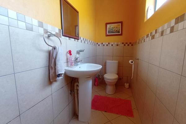 3 Bedroom Property for Sale in Mulbarton Gauteng