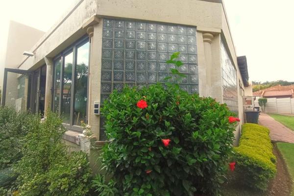 3 Bedroom Property for Sale in Mulbarton Gauteng