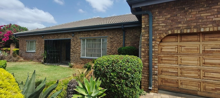 6 Bedroom Property for Sale in Pretoria Gardens Gauteng