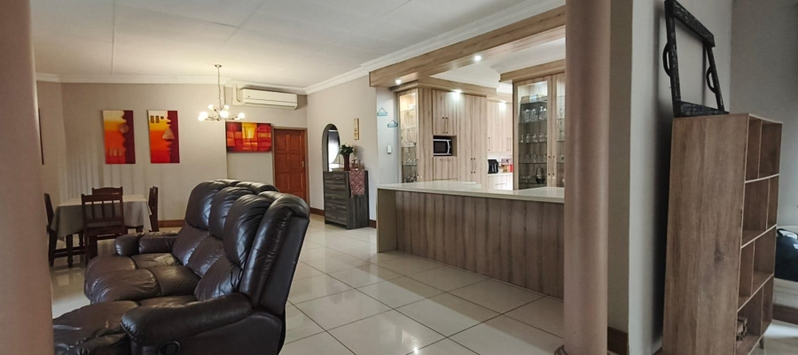 6 Bedroom Property for Sale in Pretoria Gardens Gauteng