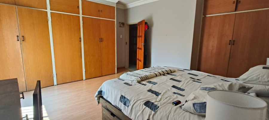 6 Bedroom Property for Sale in Pretoria Gardens Gauteng