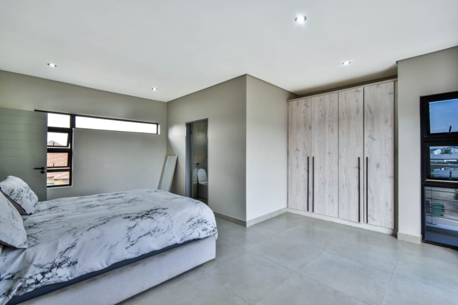 To Let 6 Bedroom Property for Rent in Savannah Country Estate Gauteng