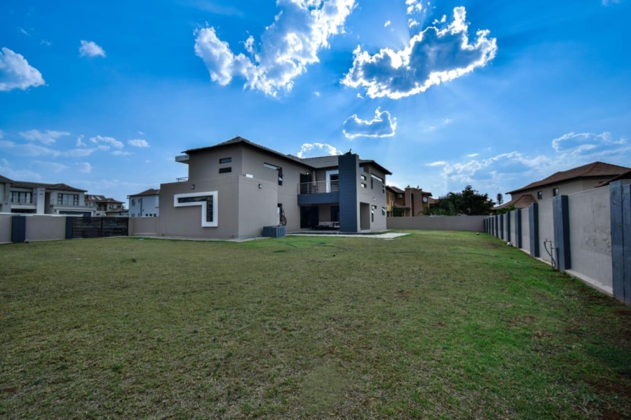 To Let 6 Bedroom Property for Rent in Savannah Country Estate Gauteng