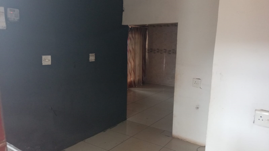 3 Bedroom Property for Sale in Lotus Gardens Gauteng