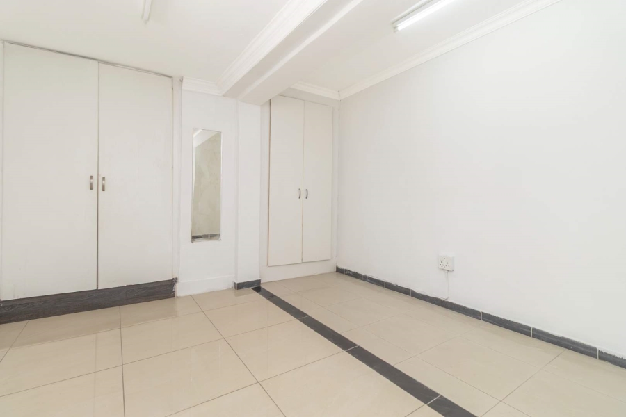 To Let 4 Bedroom Property for Rent in Blairgowrie Gauteng