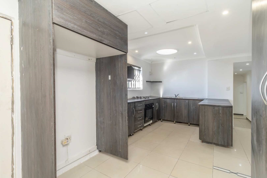 To Let 3 Bedroom Property for Rent in Blairgowrie Gauteng