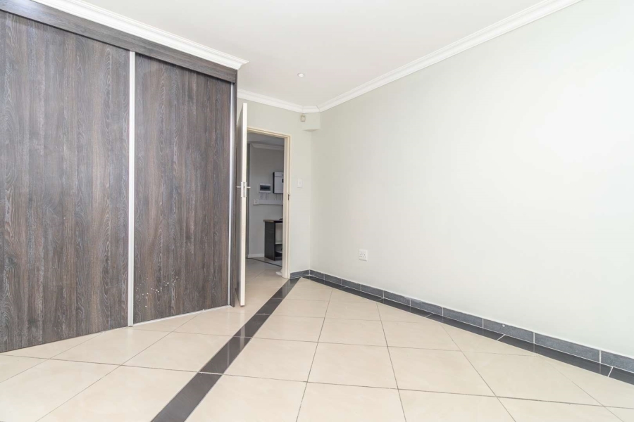 To Let 4 Bedroom Property for Rent in Blairgowrie Gauteng