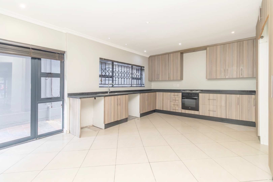 To Let 4 Bedroom Property for Rent in Blairgowrie Gauteng