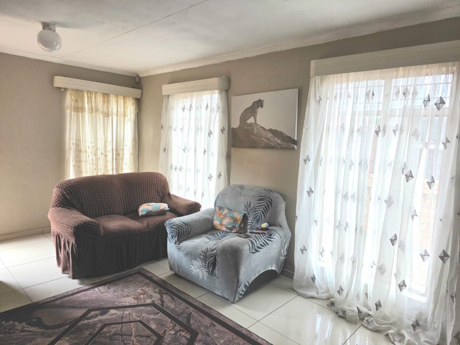 3 Bedroom Property for Sale in Daveyton Gauteng