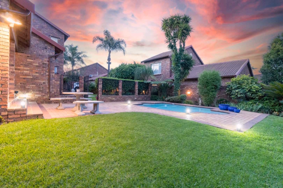 3 Bedroom Property for Sale in Weltevreden Park Gauteng