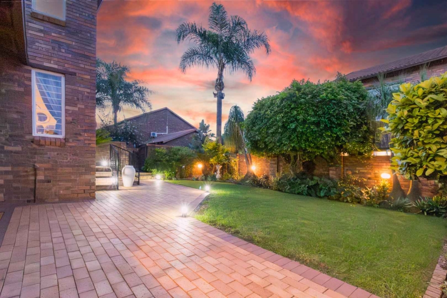 3 Bedroom Property for Sale in Weltevreden Park Gauteng