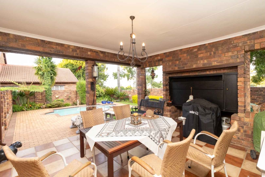 3 Bedroom Property for Sale in Weltevreden Park Gauteng