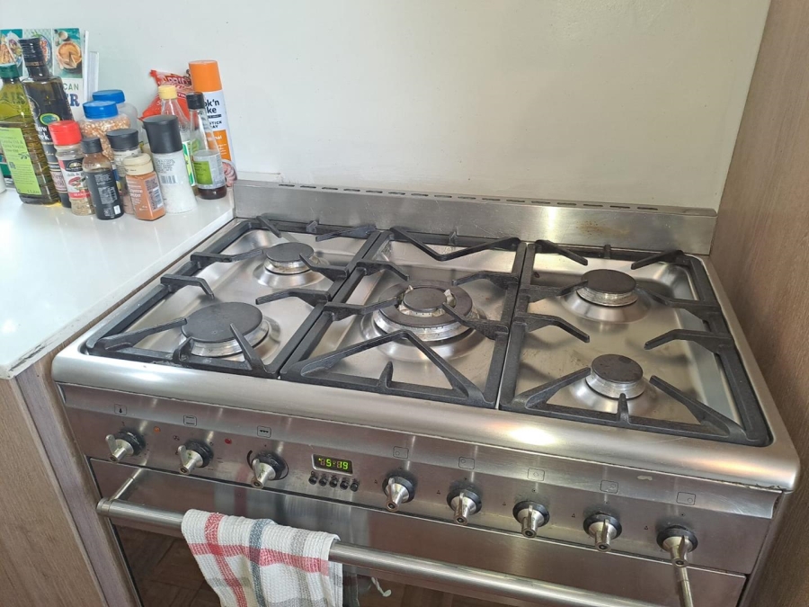 3 Bedroom Property for Sale in Illovo Gauteng