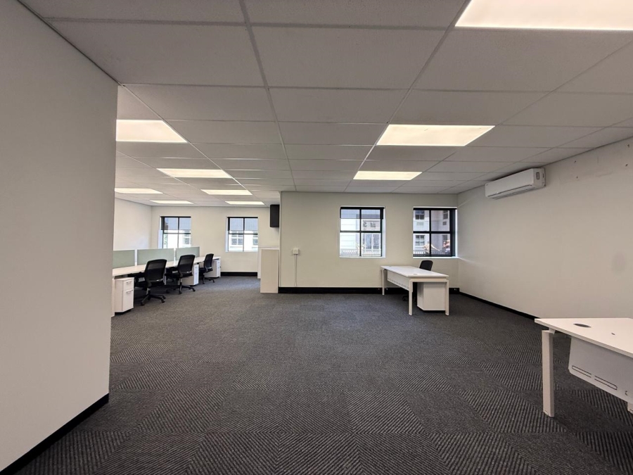 To Let commercial Property for Rent in Hyde Park Gauteng