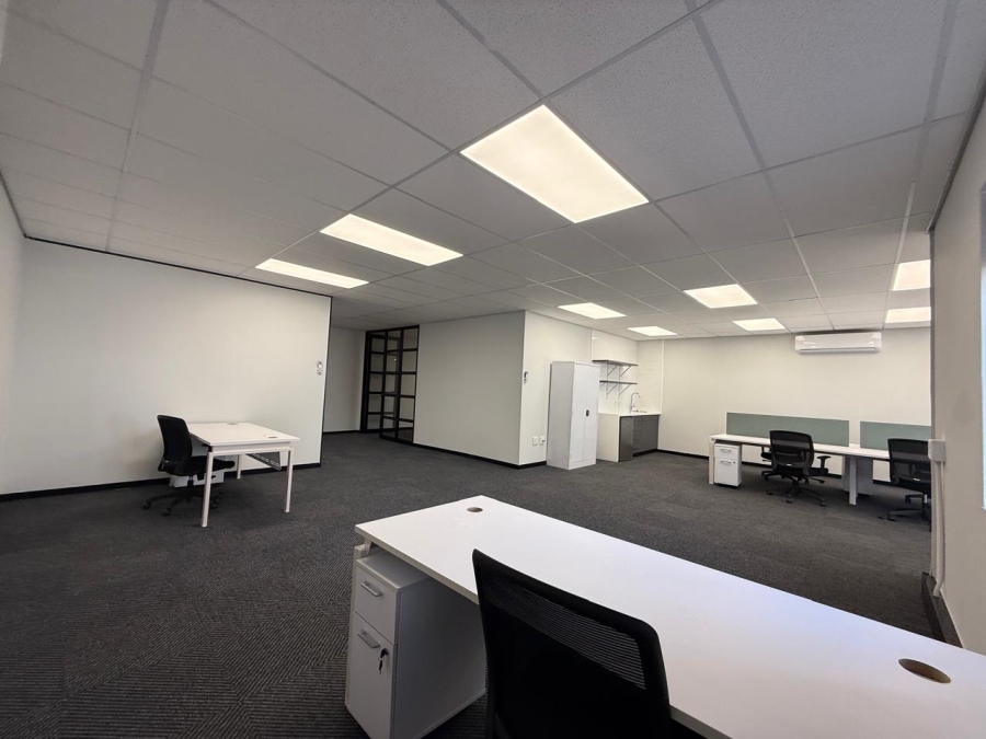 To Let commercial Property for Rent in Hyde Park Gauteng
