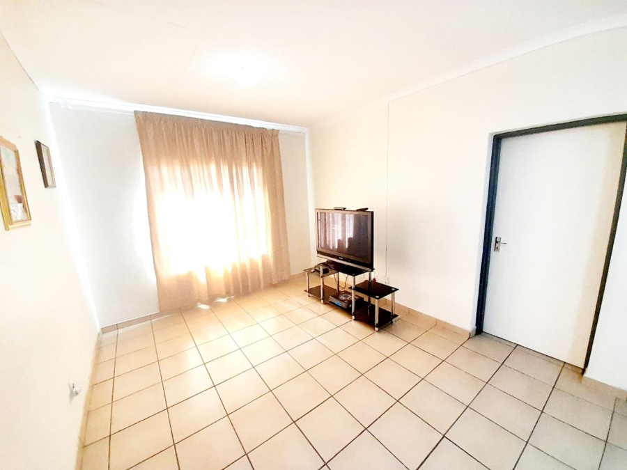 0 Bedroom Property for Sale in Grand Central Gauteng
