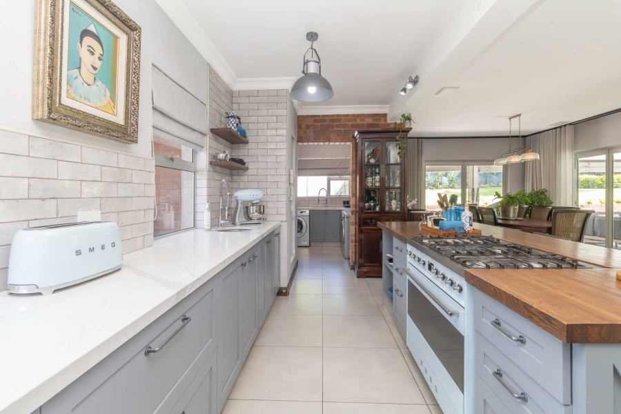 4 Bedroom Property for Sale in Carlswald Gauteng