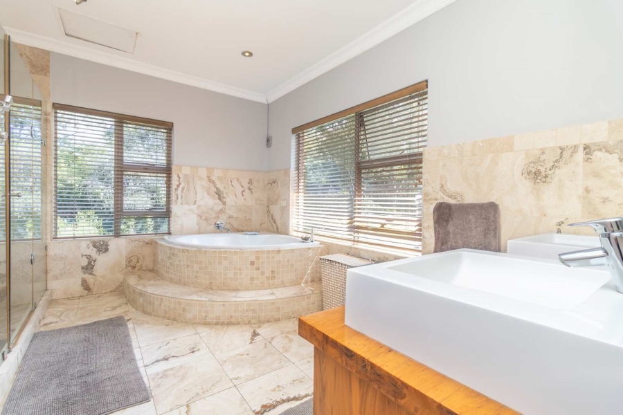 4 Bedroom Property for Sale in Carlswald Gauteng