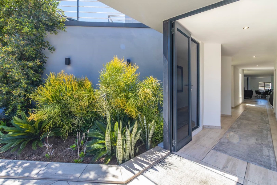 4 Bedroom Property for Sale in Waterfall Country Village Gauteng