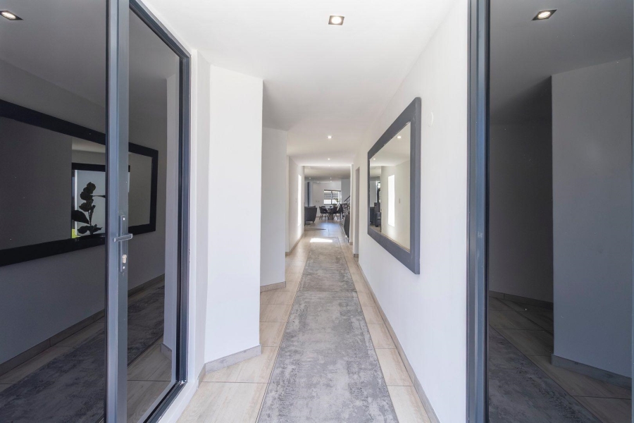 4 Bedroom Property for Sale in Waterfall Country Village Gauteng