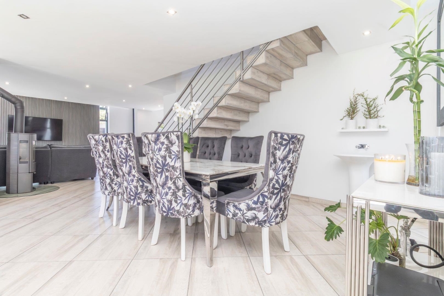 4 Bedroom Property for Sale in Waterfall Country Village Gauteng