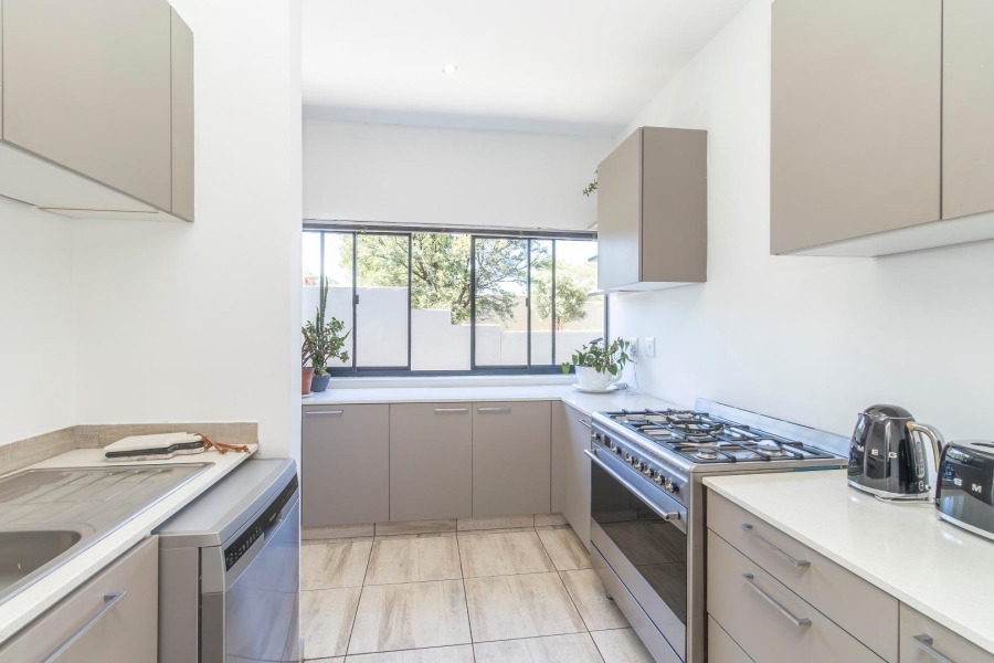 4 Bedroom Property for Sale in Waterfall Country Village Gauteng