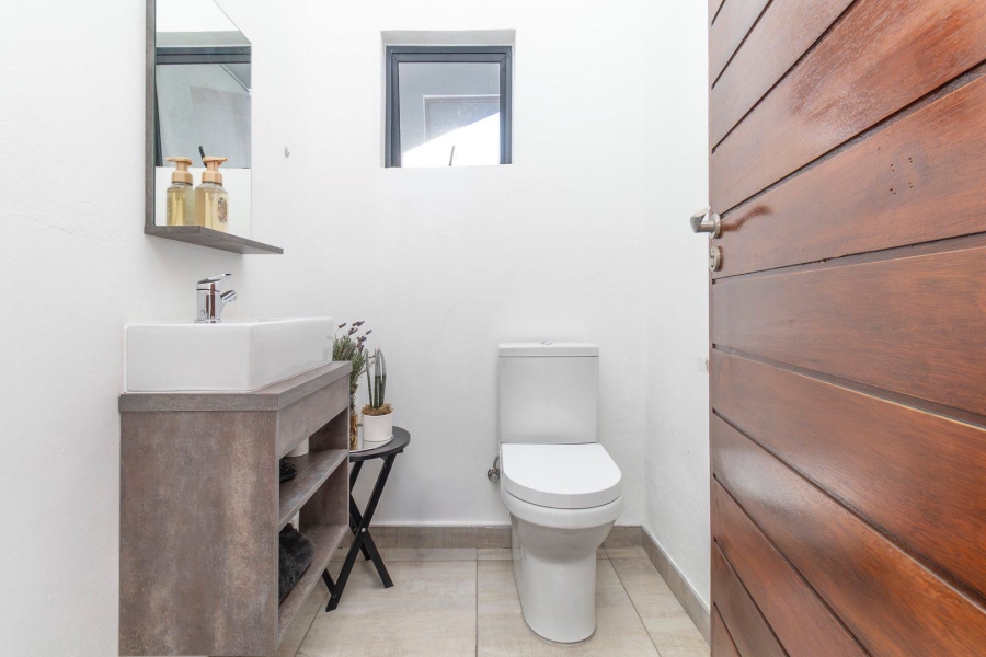 4 Bedroom Property for Sale in Waterfall Country Village Gauteng