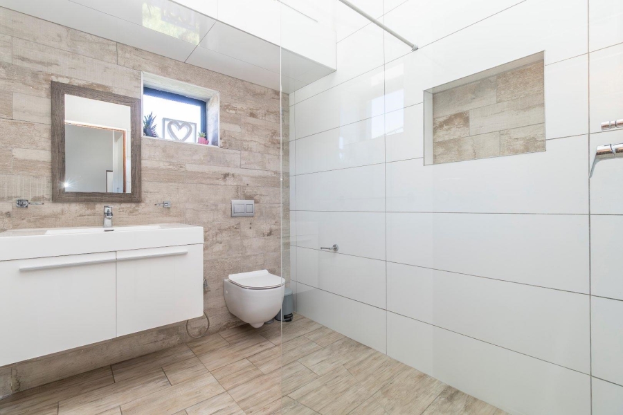 4 Bedroom Property for Sale in Waterfall Country Village Gauteng