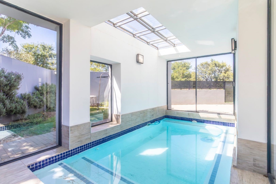 4 Bedroom Property for Sale in Waterfall Country Village Gauteng