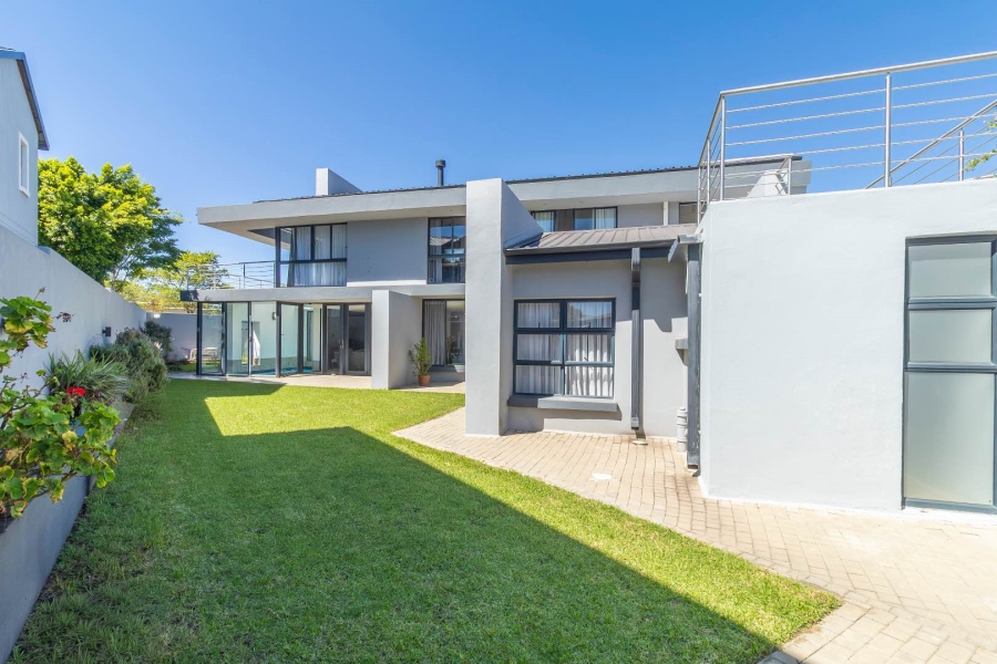 4 Bedroom Property for Sale in Waterfall Country Village Gauteng