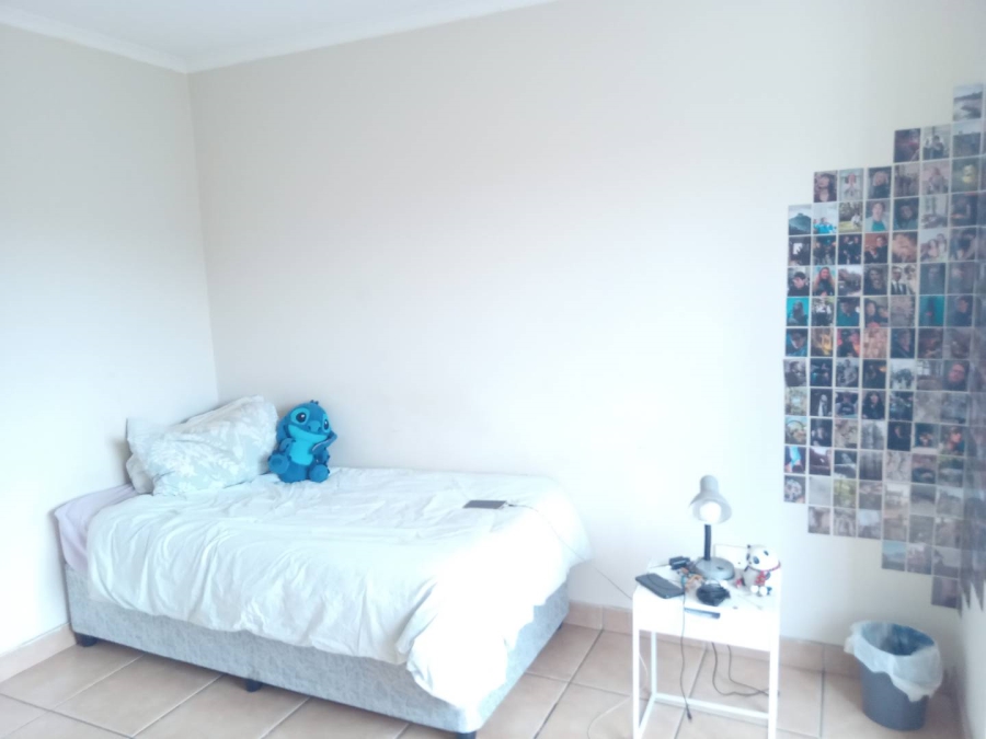 To Let 2 Bedroom Property for Rent in Castleview Gauteng