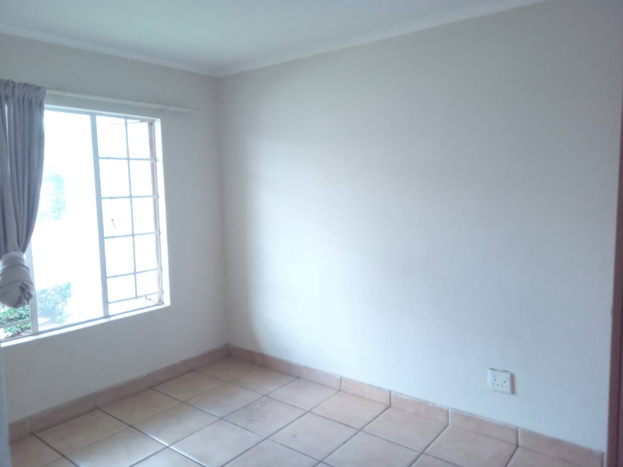 To Let 2 Bedroom Property for Rent in Castleview Gauteng