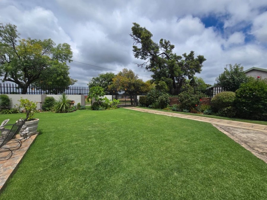 4 Bedroom Property for Sale in Florentia Gauteng