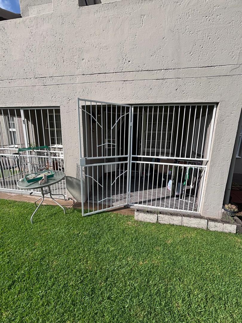 2 Bedroom Property for Sale in Meyersdal Gauteng