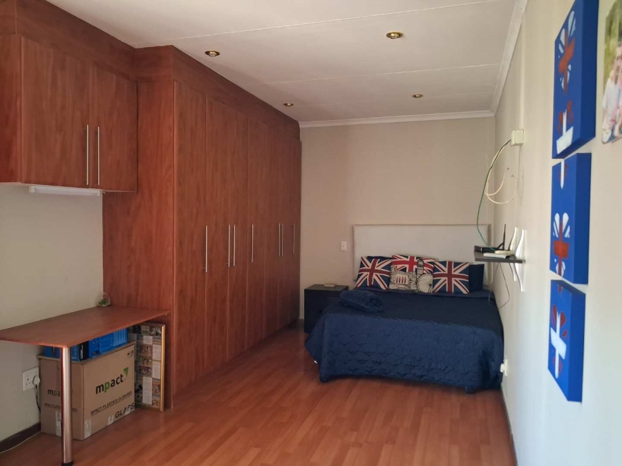 4 Bedroom Property for Sale in Randhart Gauteng