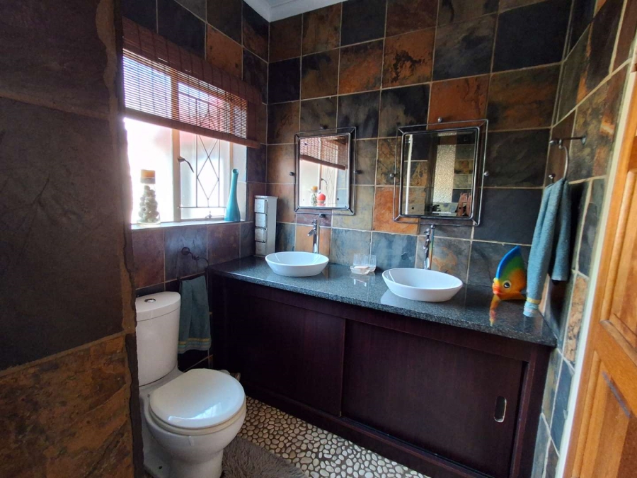 4 Bedroom Property for Sale in Randhart Gauteng