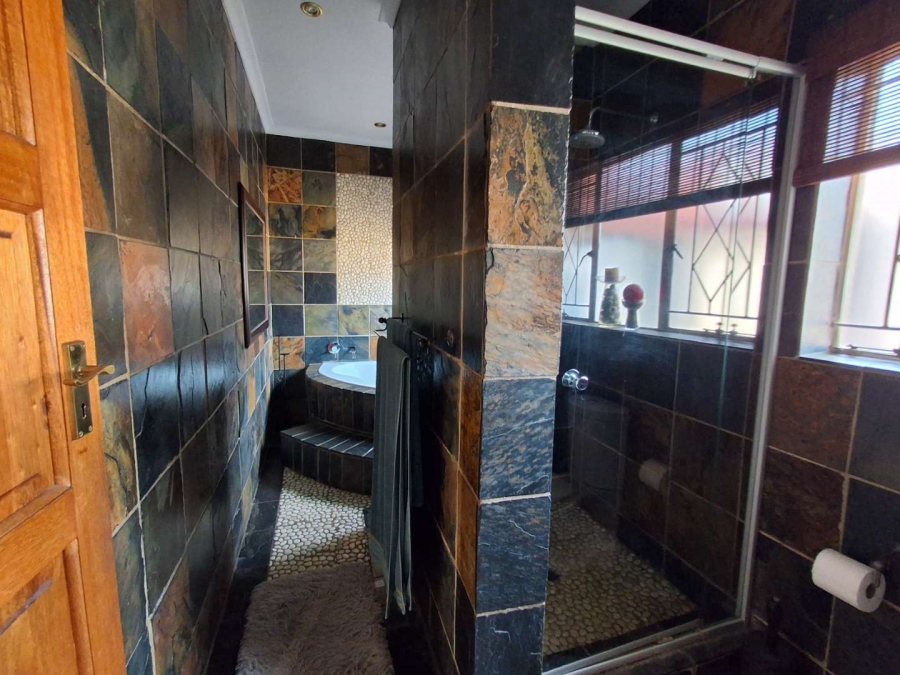 4 Bedroom Property for Sale in Randhart Gauteng